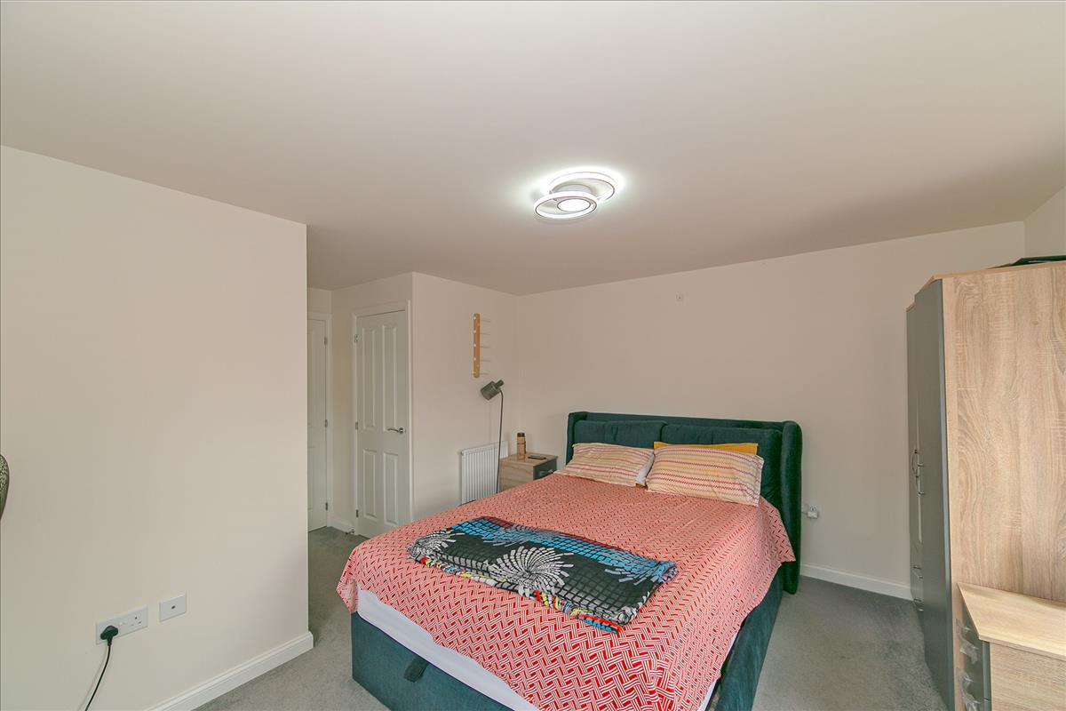 Property Image e764052c-b55e-4e81-9c3c-94b44f5c552f