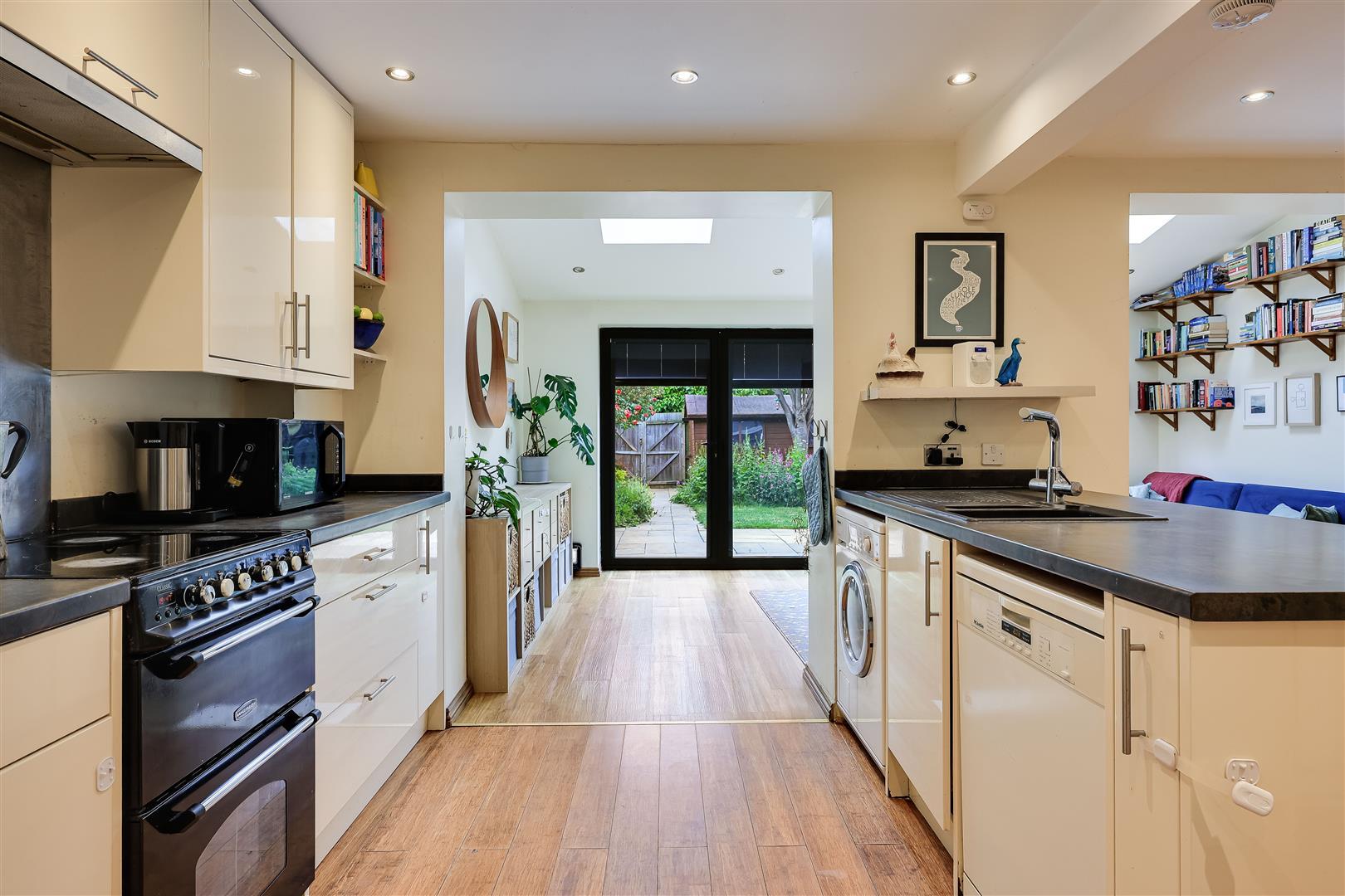 Property Image e766dd6a-f102-4949-b4af-3adbe9f0ae66