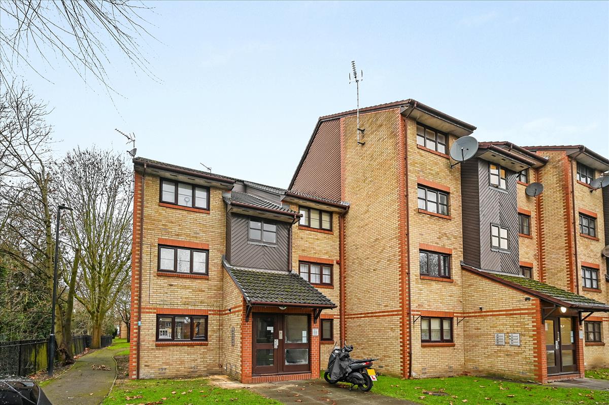 Property Image e776415a-67ce-4e74-854e-e226c7df09a1