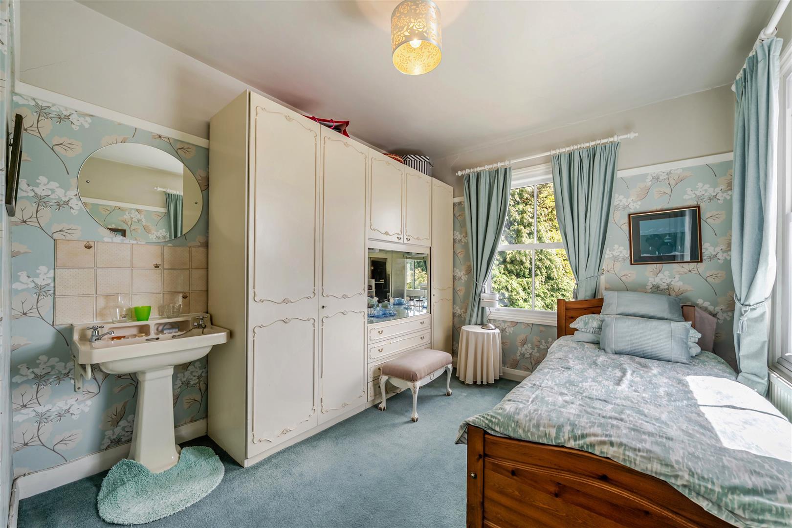 Property Image e7802411-8a13-48f1-91ef-f0e43358e95b