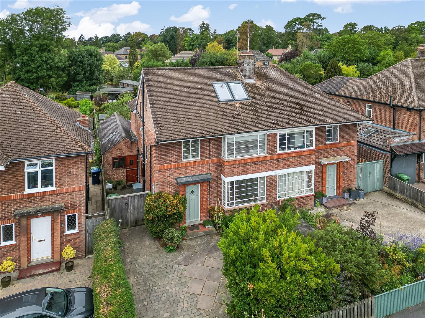 Property Image e78b7c49-0066-47f9-b546-9902ab01ad43