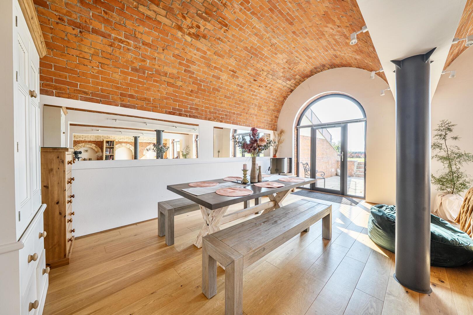 Property Image e78dedca-424e-4192-b608-1990cfdf39bf