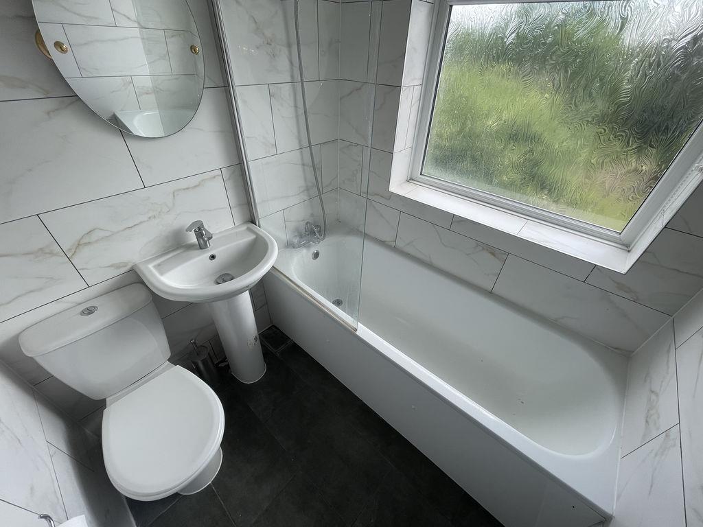 Property Image e7ba276e-fa8a-4fec-858d-c572a9603ac8