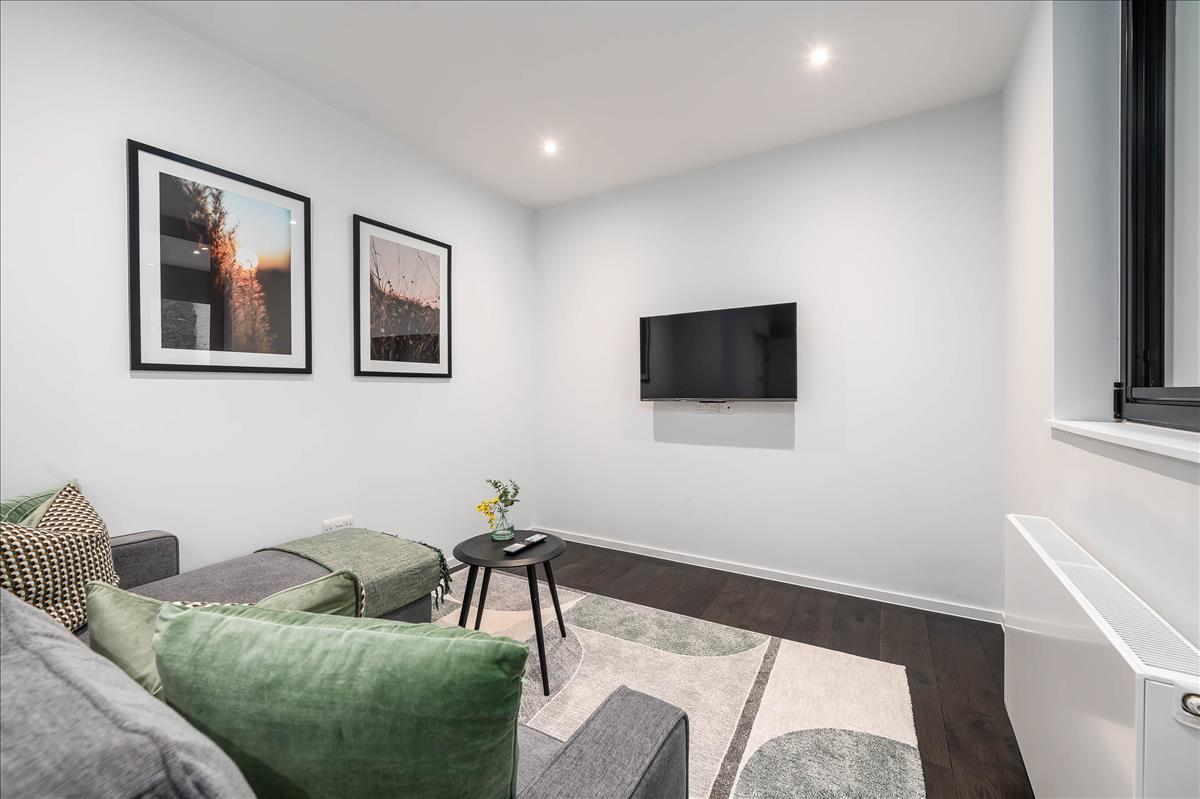 Property Image e7bfa595-8377-4884-99c1-76cea446be29