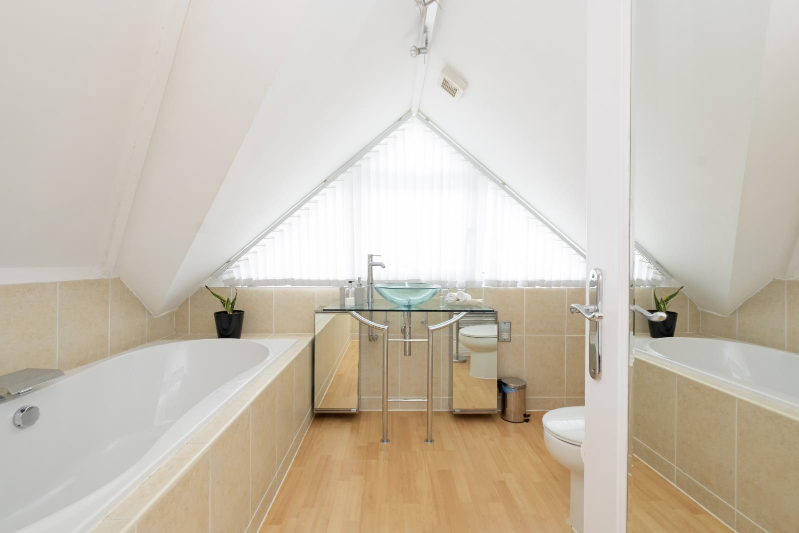 Property Image e7d0ca0b-76e4-4d18-bd99-ea9d37b66d60