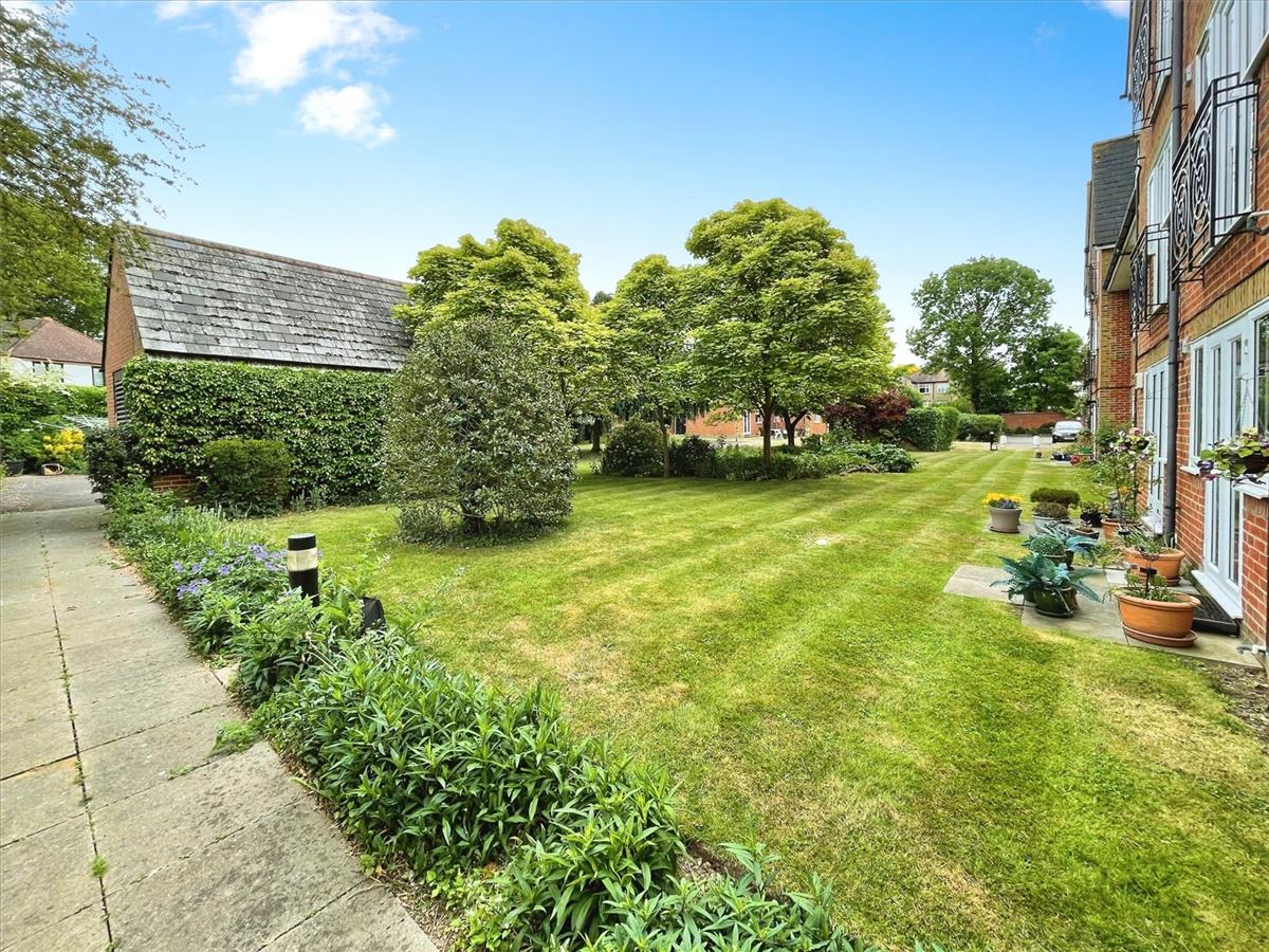Property Image e7d55910-e6fa-4bb1-84e5-d5b4eee47772