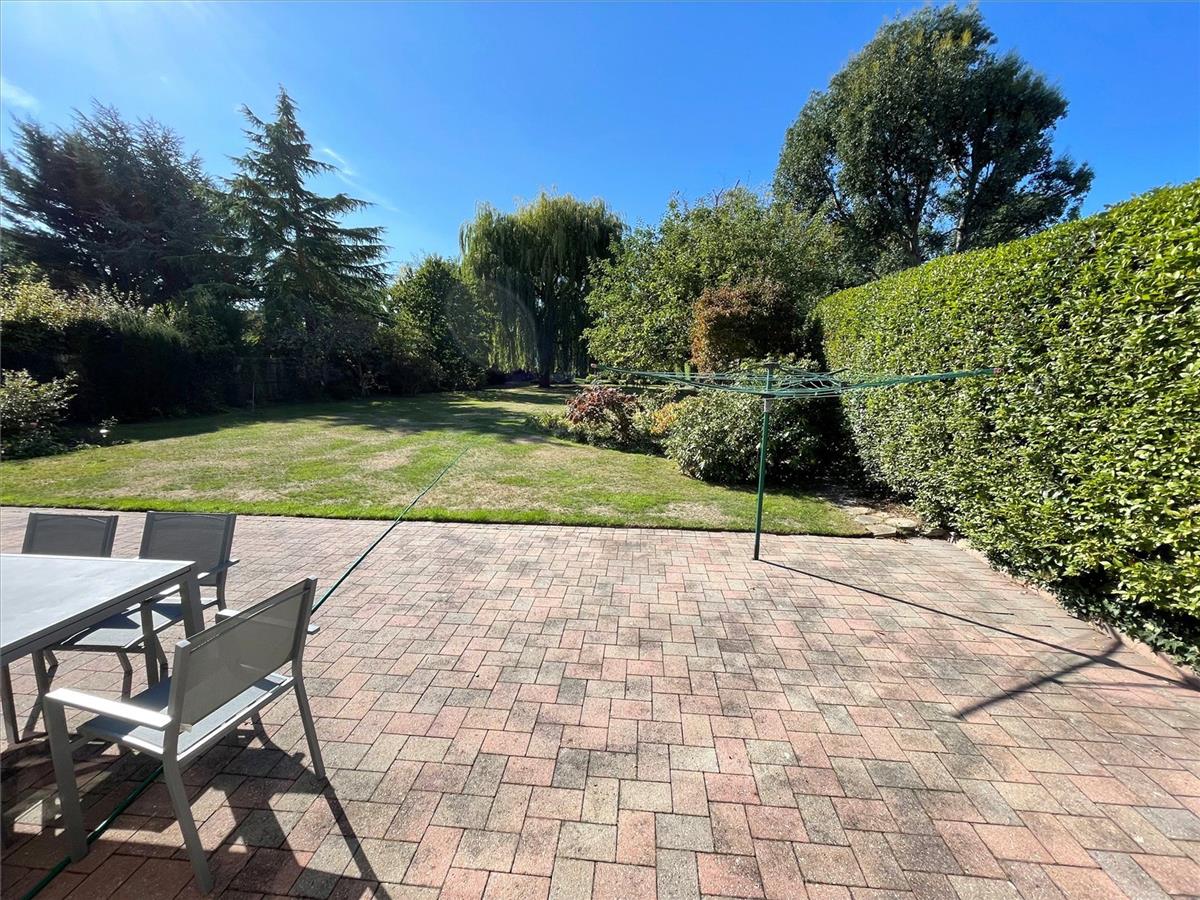 Property Image e7f6def4-eb6b-45ab-aef2-3a5a06de0fbc