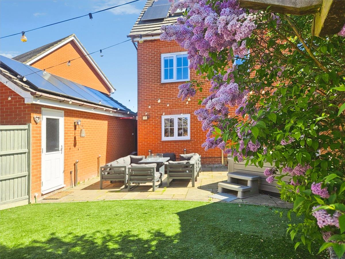 Property Image e8028823-beb5-4287-b0cc-55dd932628af