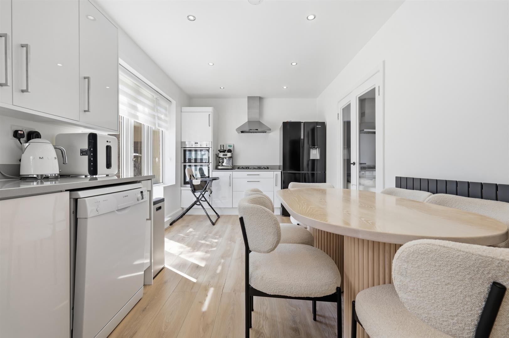 Property Image e8038a1a-233d-4a77-b911-4a6548efde7b