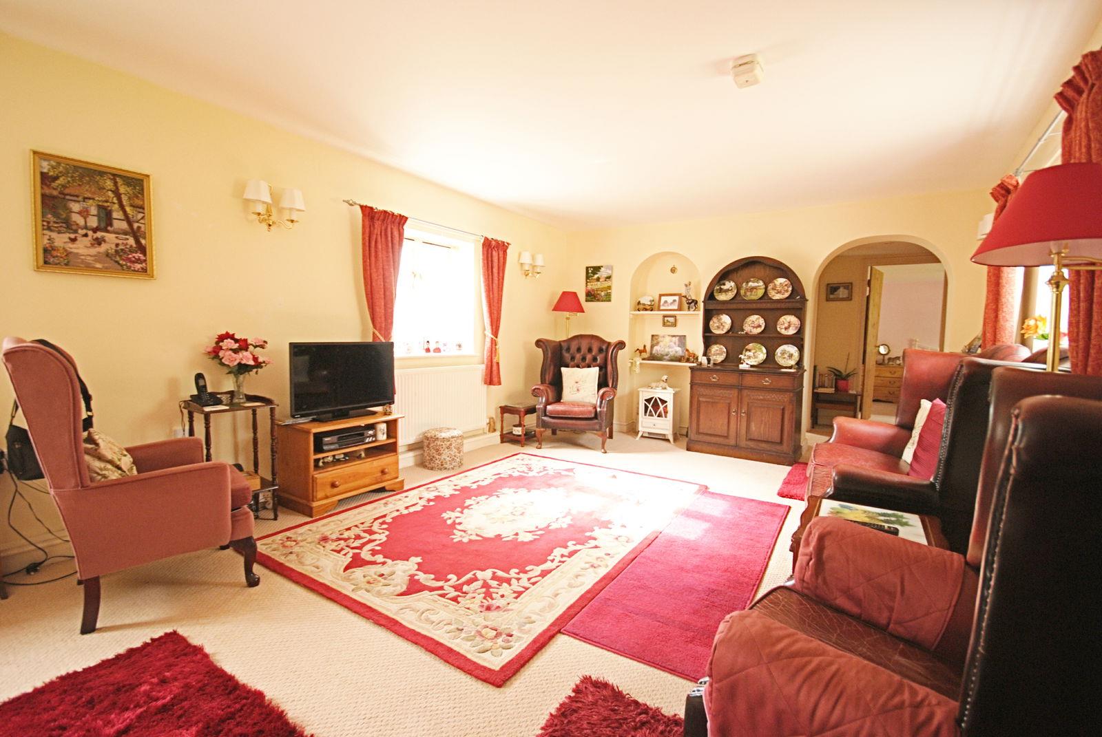 Property Image e8098008-a1c1-40ca-9953-8c42ba378b96