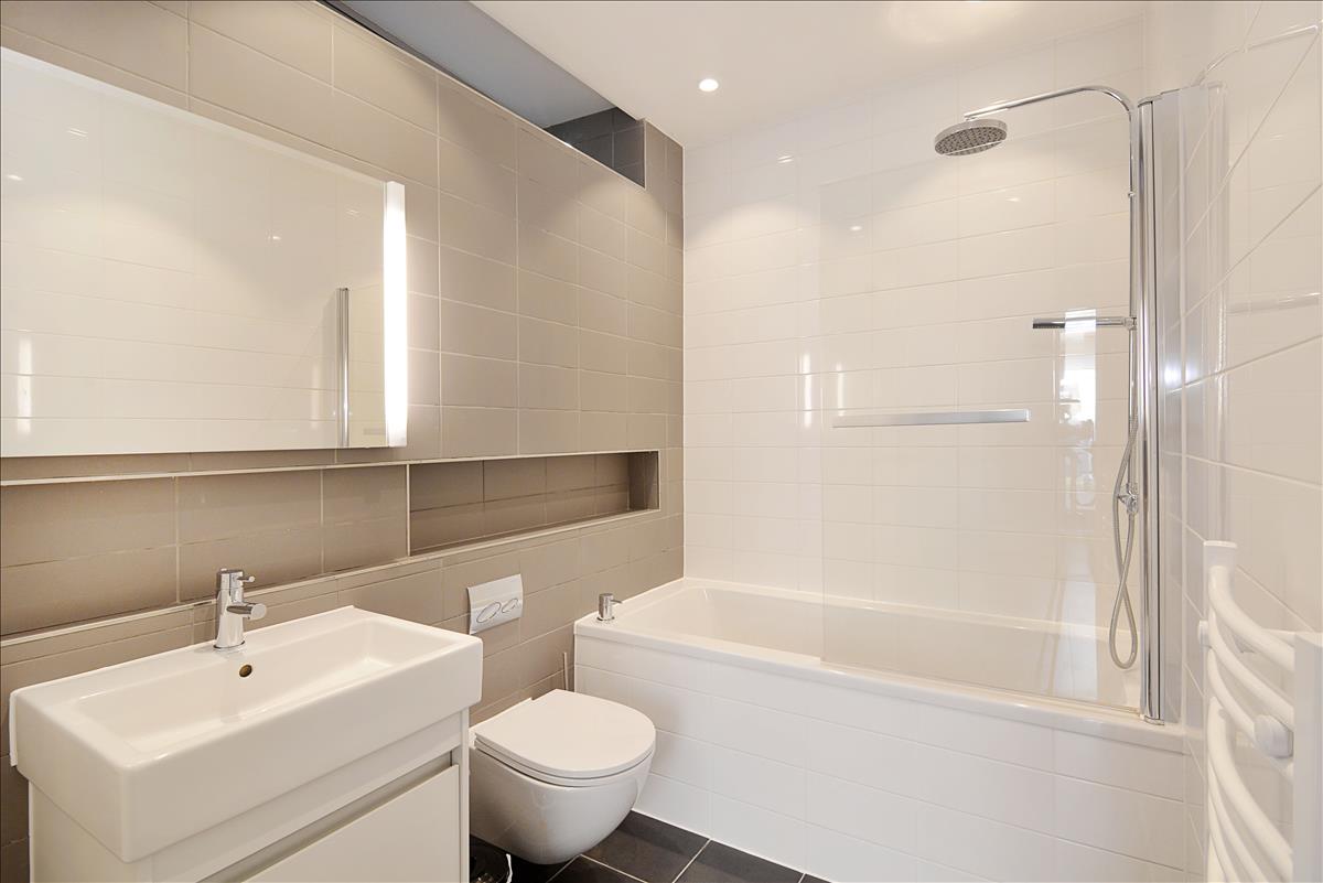 architecturally designed 2bed new build for rent in haggerston