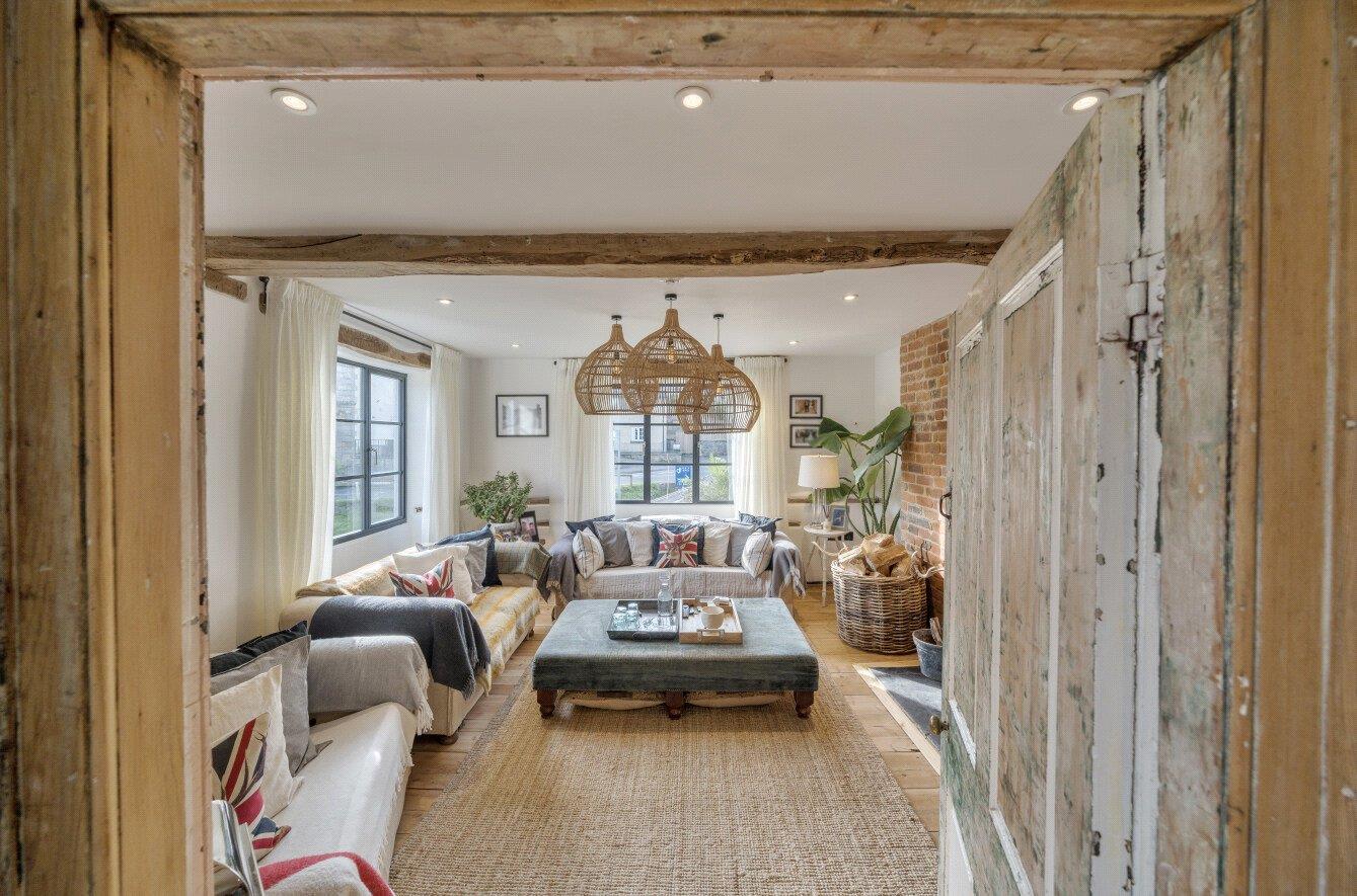 Property Image e816d679-f7b3-4f92-8c1c-2e9fcfee67cc