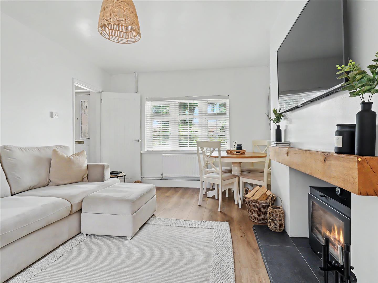 Property Image e81af6cb-ce18-4b89-a964-78251bfde7c9