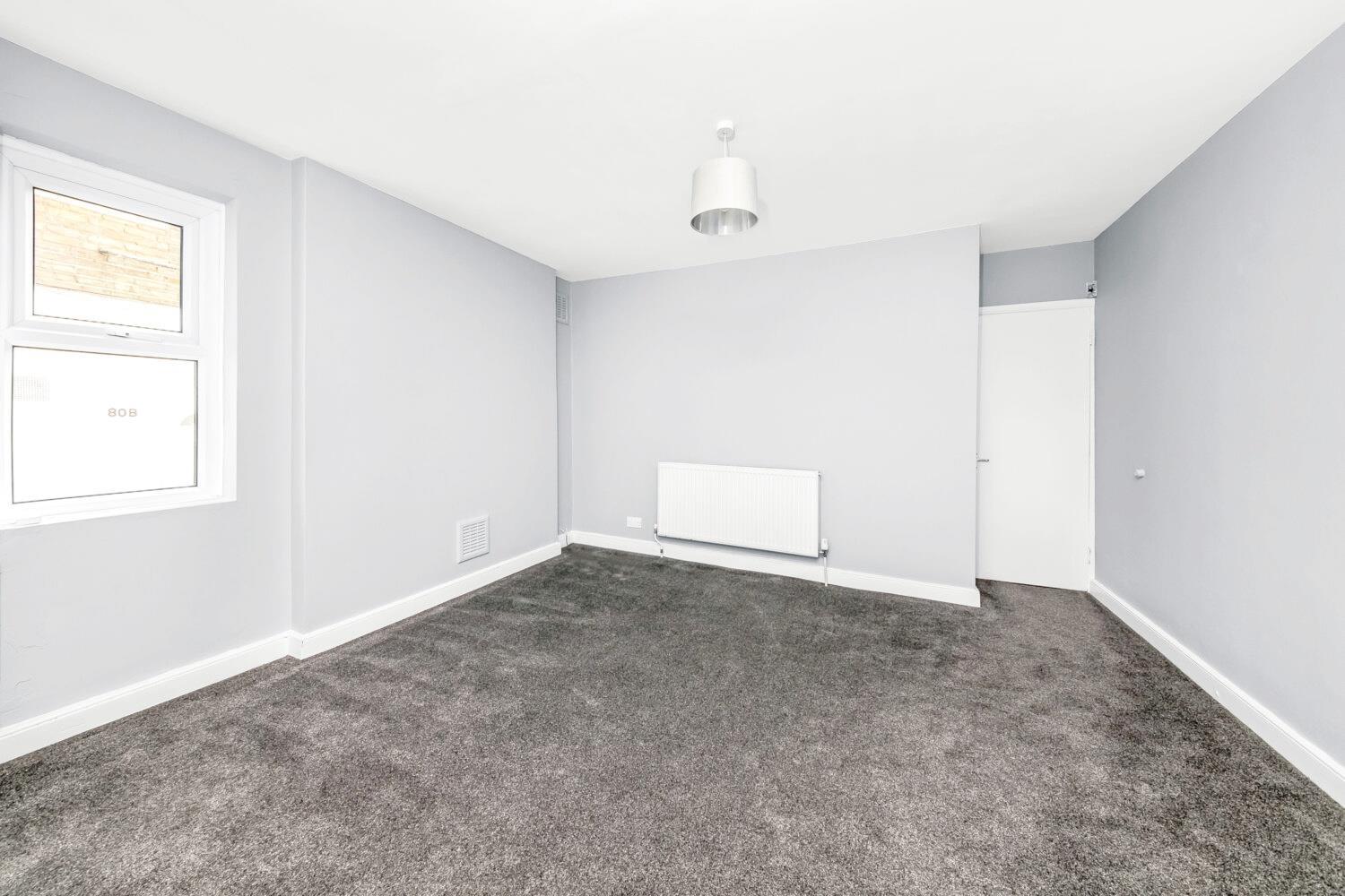 Property Image e81c3fd0-1bdd-4208-833d-80f5a08982bd