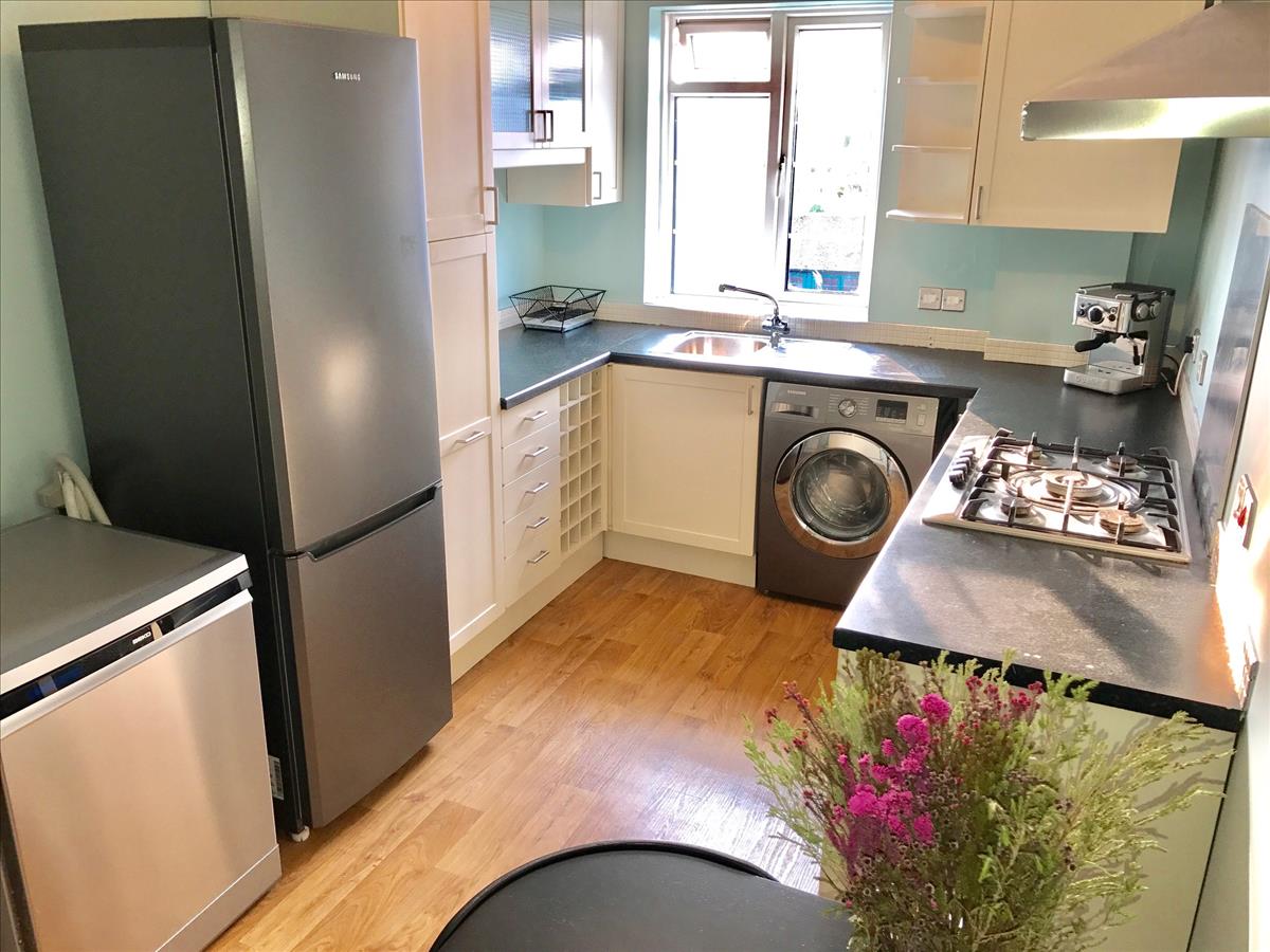 Property Image e81c5f99-a845-41ab-9bd7-17ab1901e307