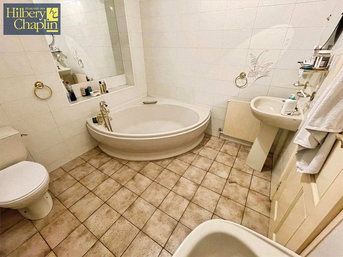 Property Image e81ceda5-378c-41db-94b3-2482d8606f9d