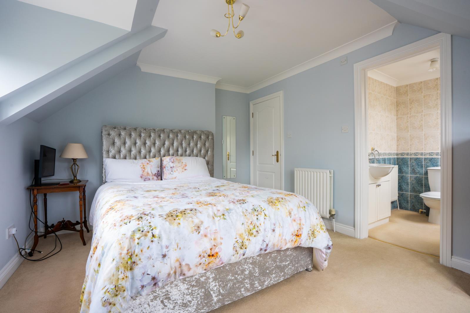 Property Image e825f794-7a72-4bbf-a30d-b168e554864a