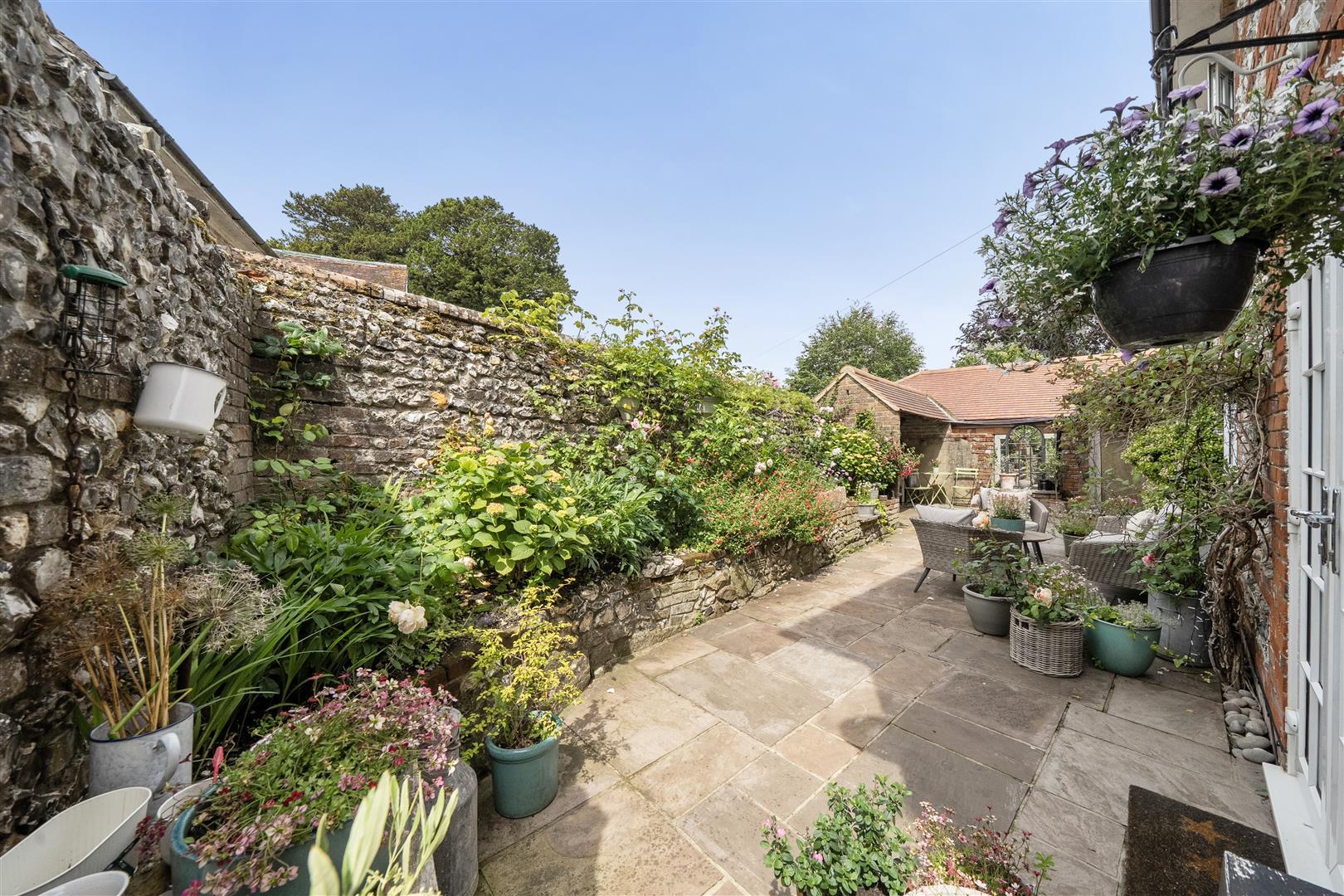 Property Image e8296efa-099c-4d54-9102-58defa72d916