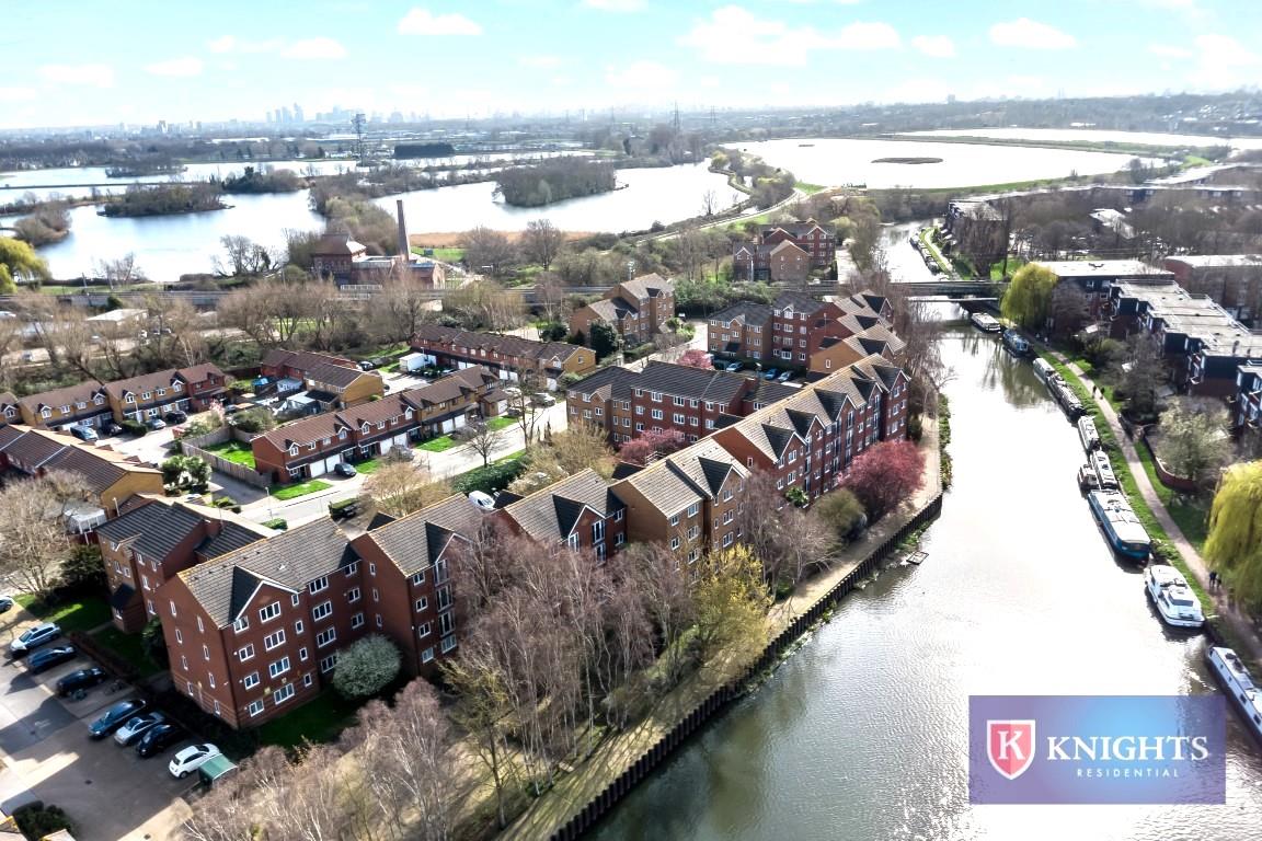 Property Image e83af3ae-6839-412d-a6c3-67612cc9e3d8