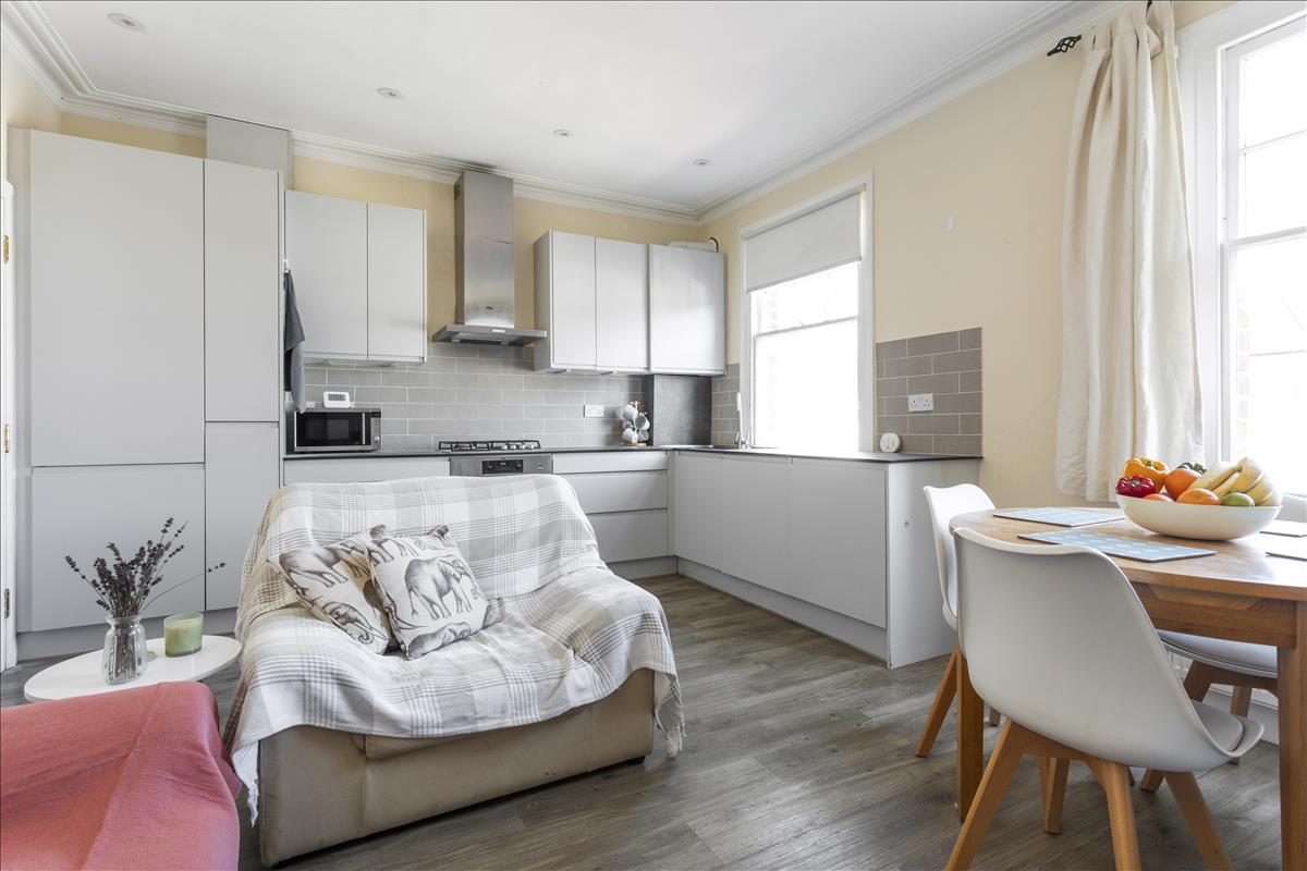 Property Image e84a2c2c-c8b7-46d4-8c24-8014612fe018
