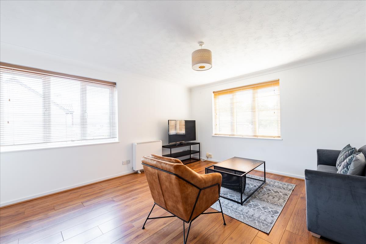 Property Image e84a3391-d04c-48e3-9a47-2118698f390e