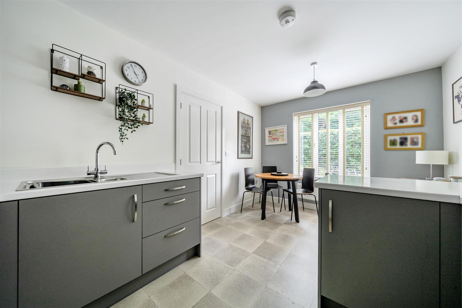 Property Image e84f7ecb-0501-4faa-a85e-88704653e239