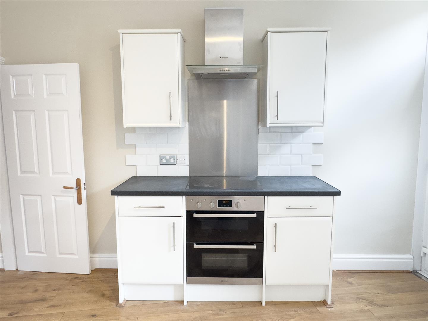 Property Image e85baeef-8b95-4a40-a233-696cf6474862
