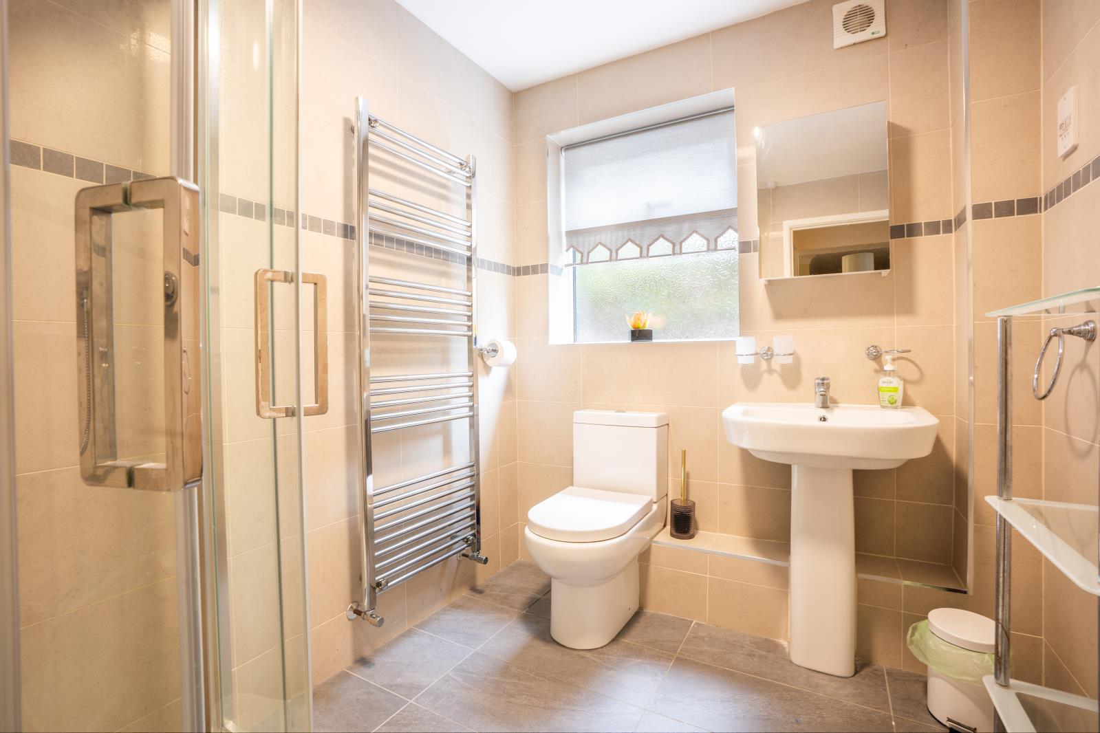 Property Image e86159a0-1aa2-4970-a637-0cf7e715b171