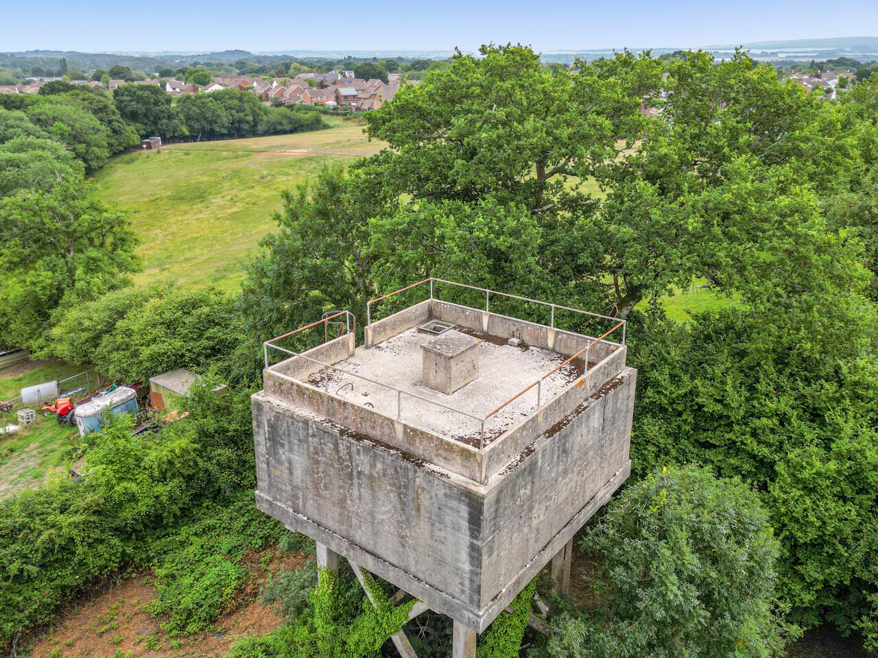 Property Image e8677364-ec2e-46f3-9c33-fef2b3a6ab79