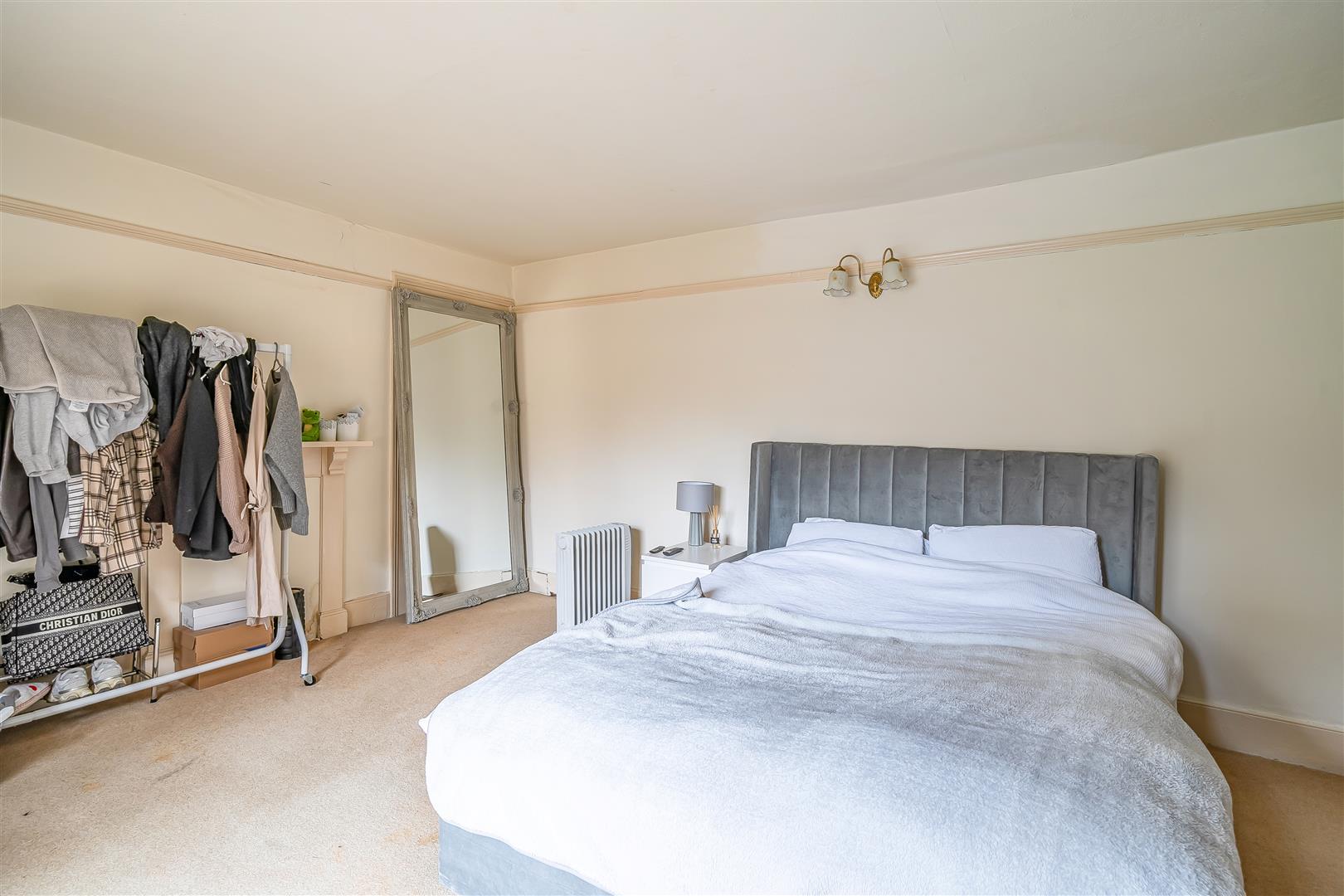 Property Image e8766b28-3ca7-4341-8755-d009de189dc7