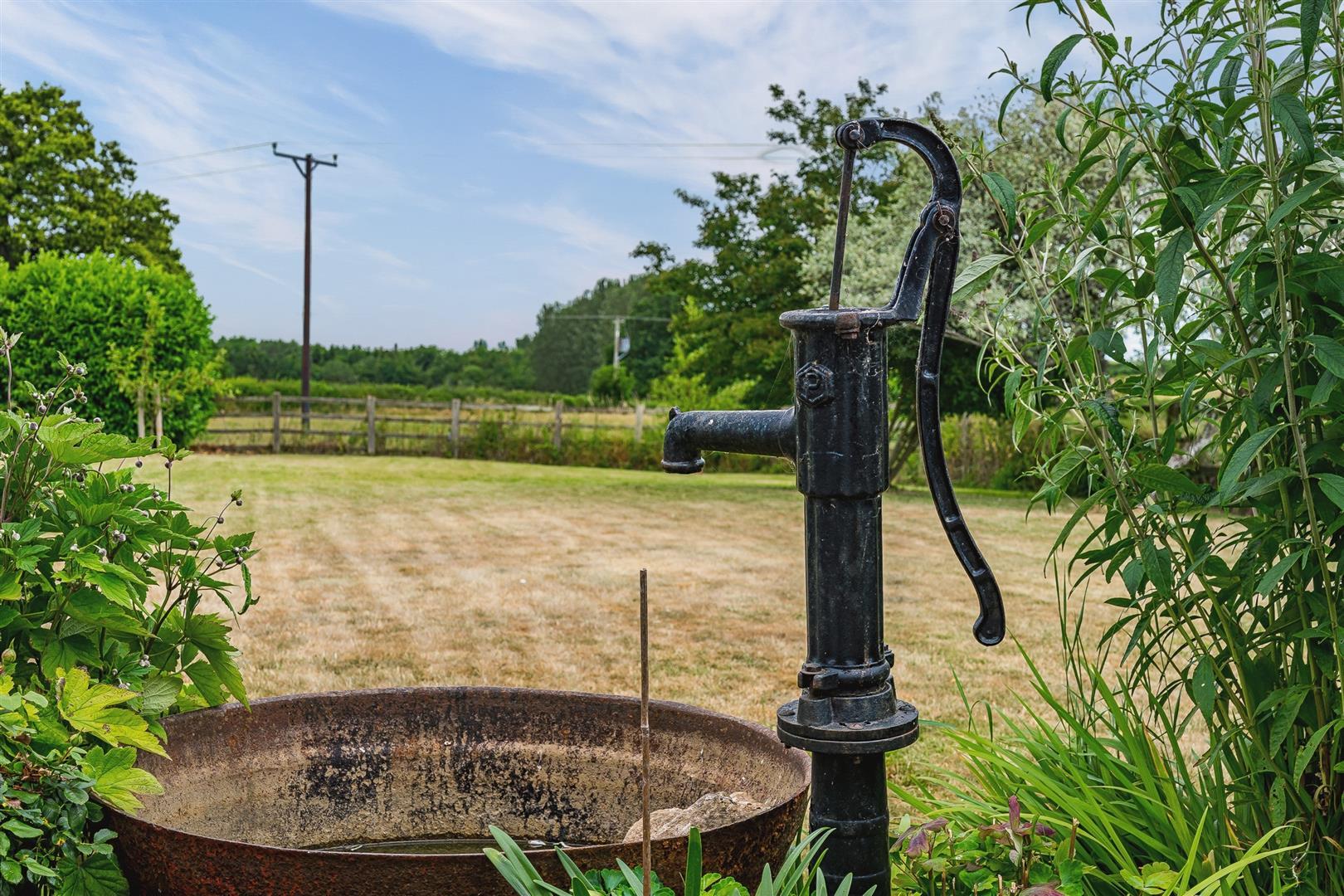 Property Image e87c273e-bf70-4afe-94bb-05835d29e10d