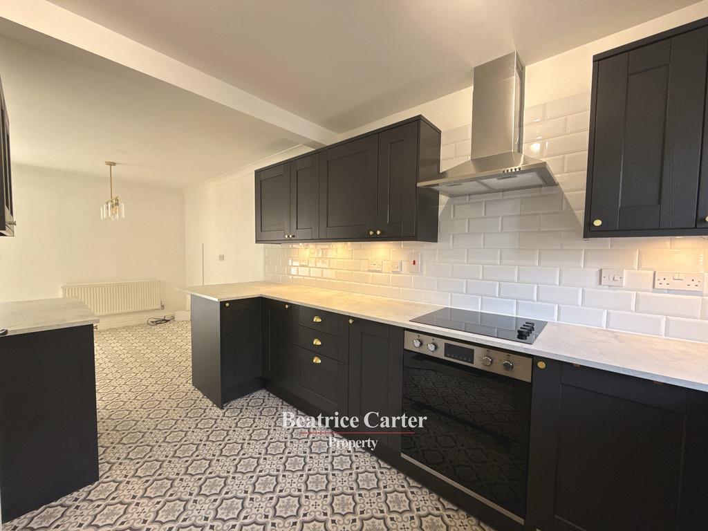 Property Image e87d52f5-7442-4c66-bae4-a513f97d1561