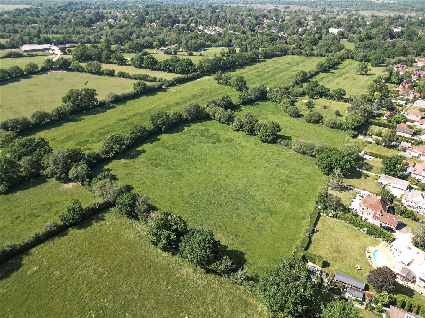 Property Image e87ef39e-0fd7-4962-80c3-0915a1a86030