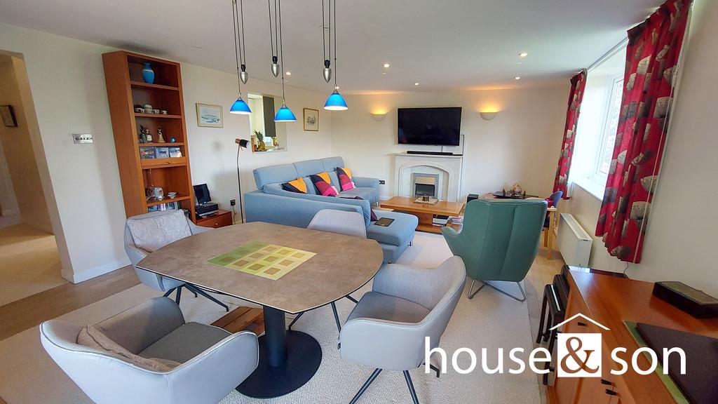 Property Image e87fd782-59f3-4481-8d3b-1bc1b5618a49