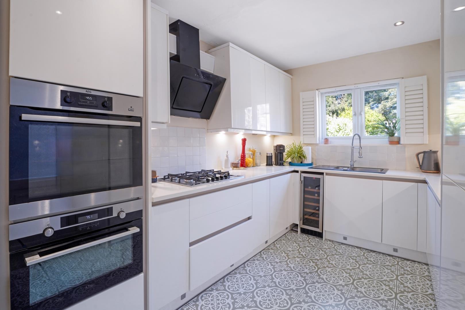 Property Image e88a8ea8-516f-4dcc-9203-88c56f76abcd
