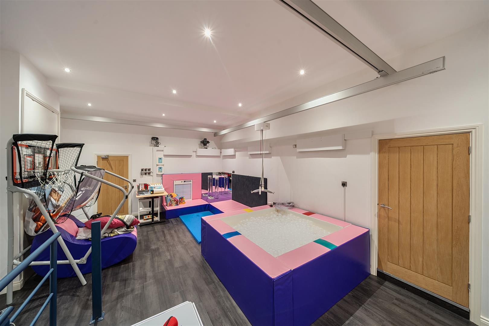 Property Image e89b07ef-78da-4d14-8d39-722d133b8eee