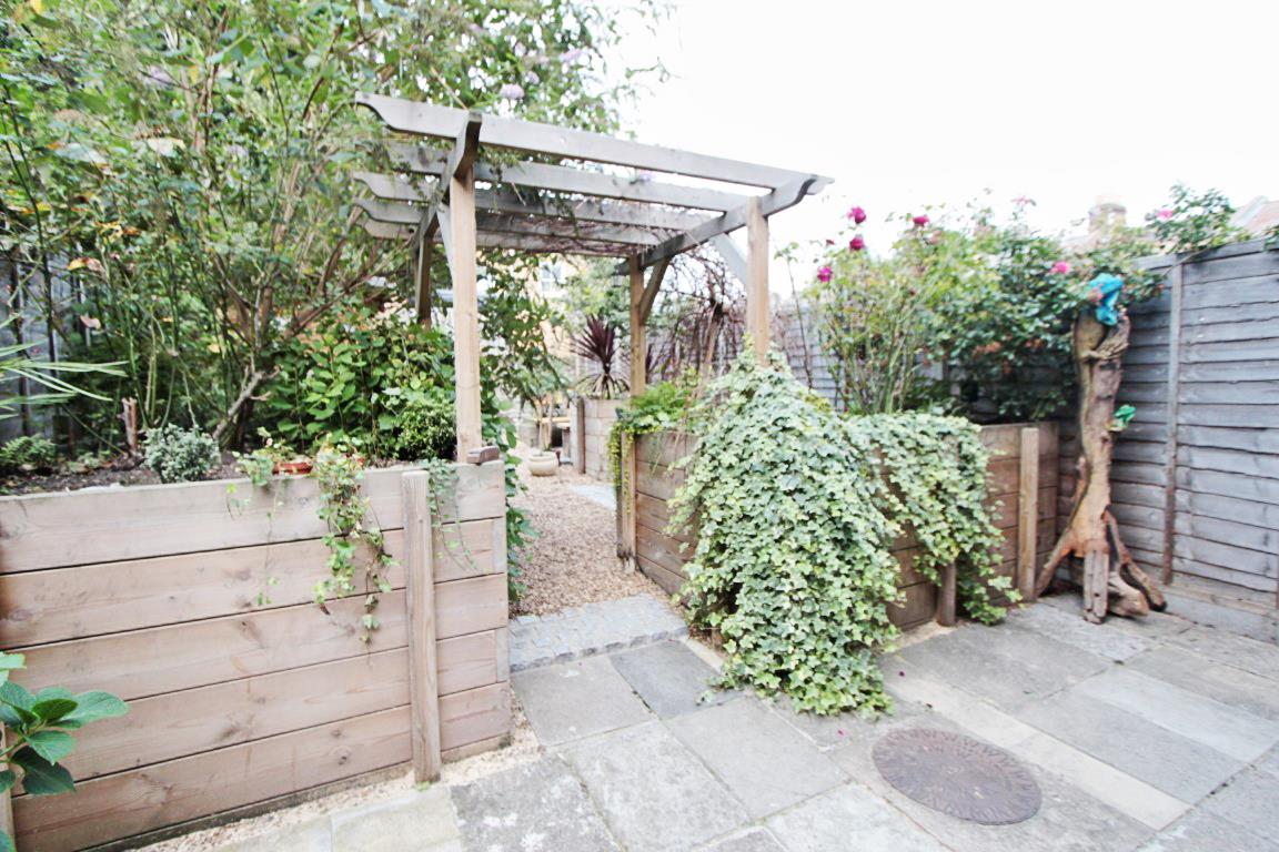 Property Image e8a56fb3-9d46-486b-9fd6-b7891aa96afb
