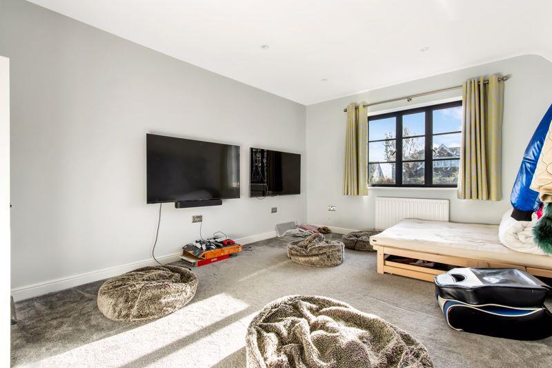 Property Image e8a92bf6-3297-4340-a66a-e834ae32078e