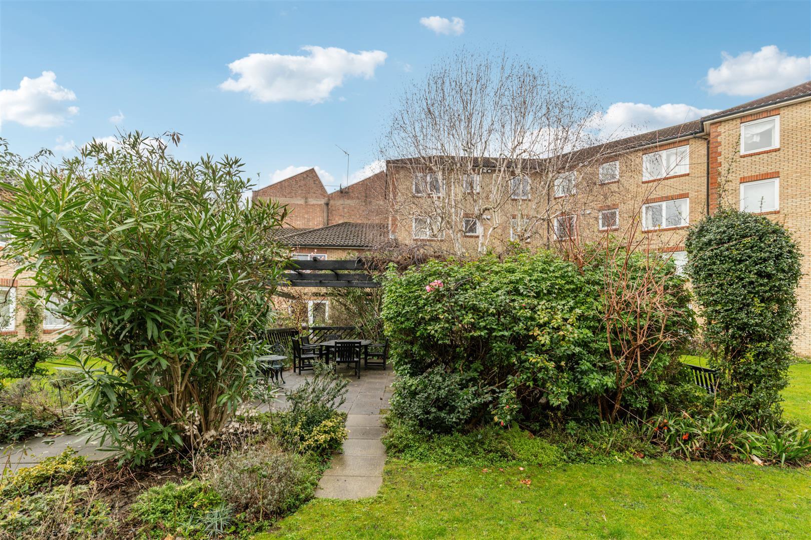 Property Image e8add436-f180-4706-8c50-79ac191f492b