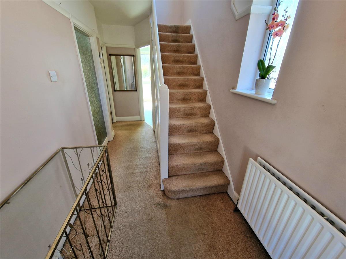 Property Image e8b7bc11-cf07-4306-85b0-3afe0b2937f4
