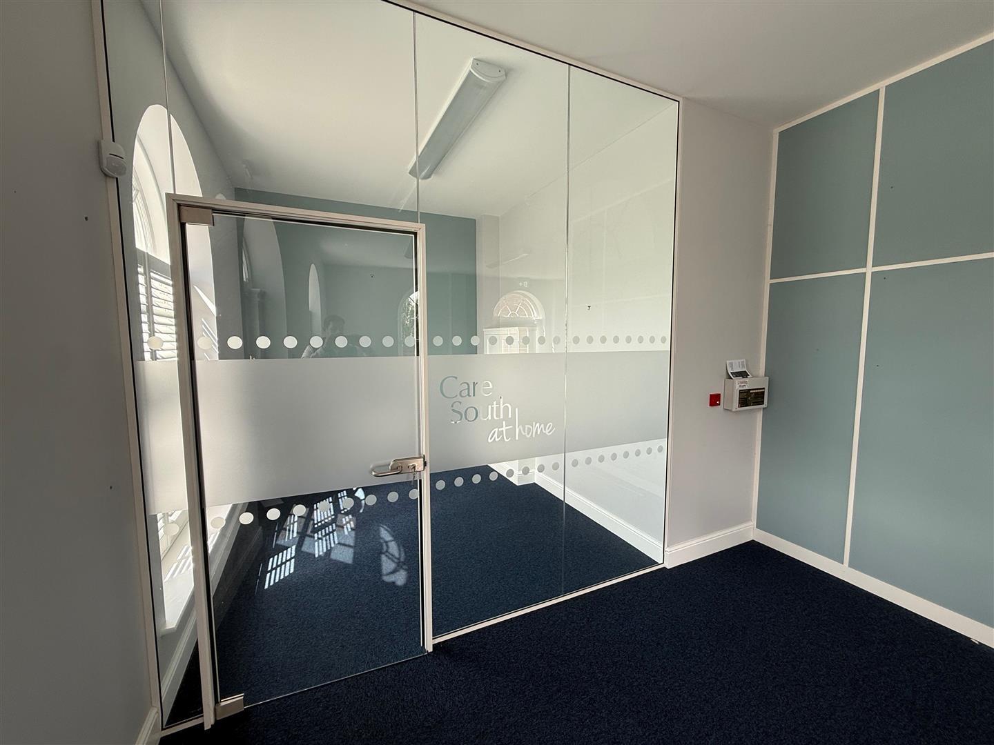 Property Image e8b7f8c3-81a5-4e2e-b1c1-9169eaec5c98