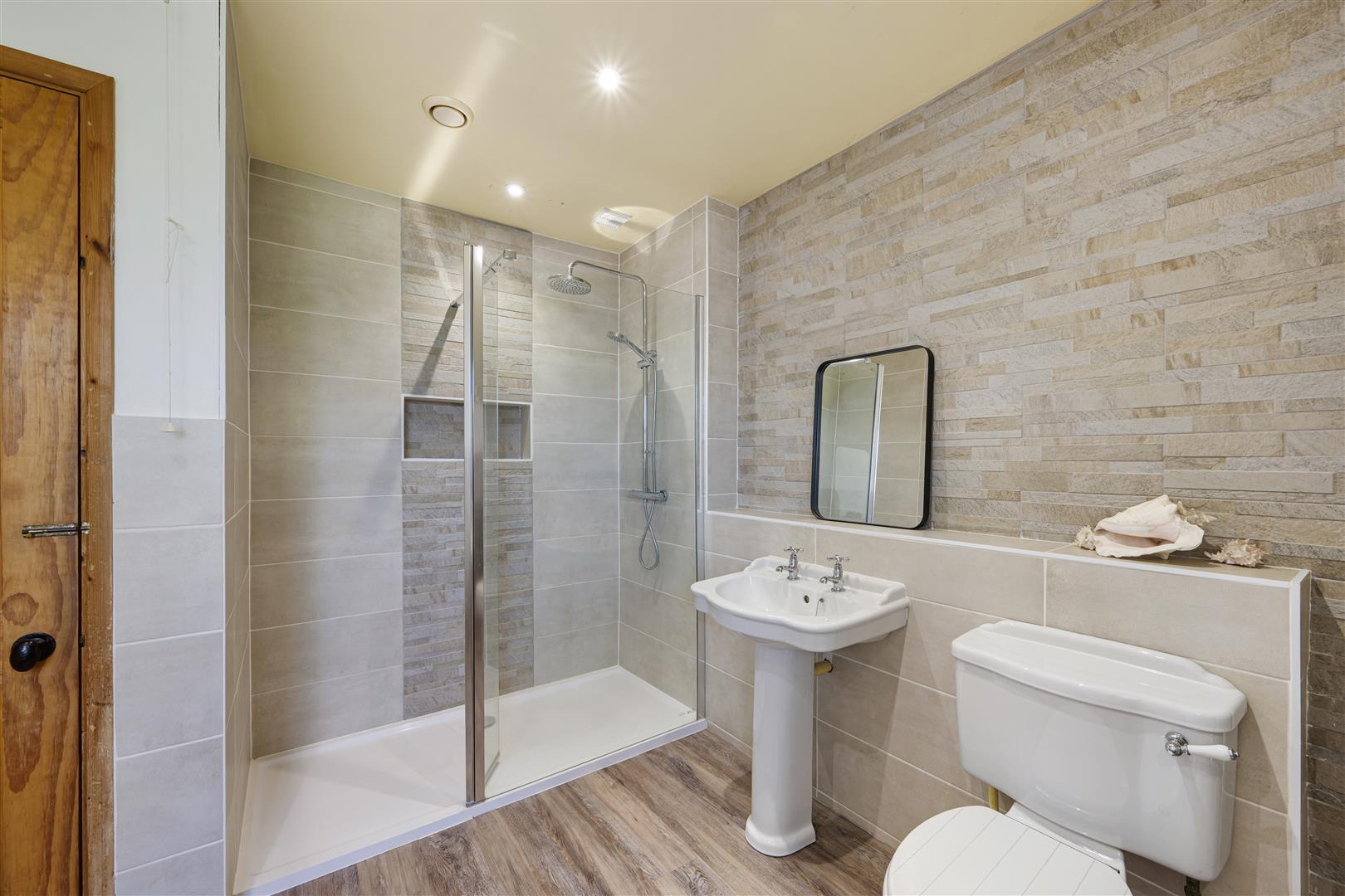 Property Image e8c0072c-7d98-4f48-acbc-1e029113ea49