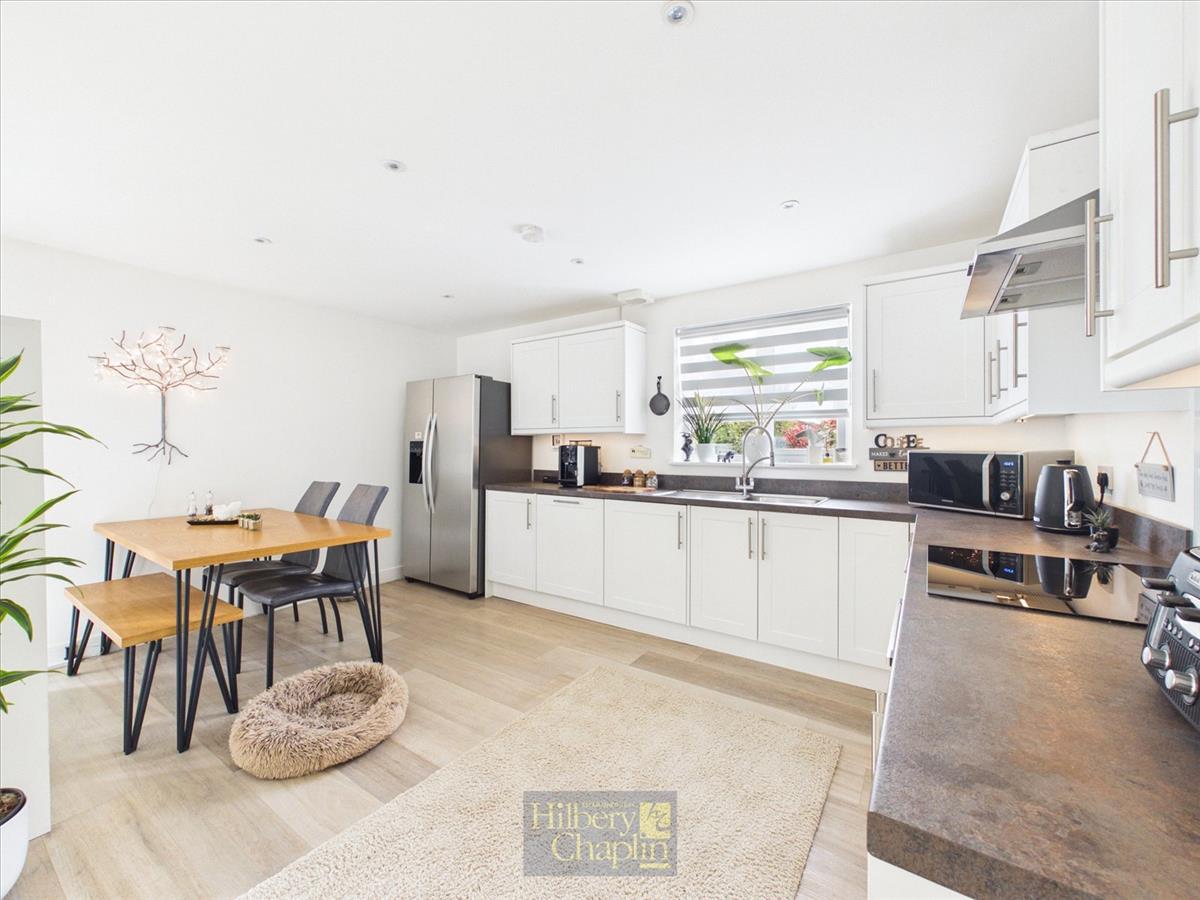 Property Image e8c1bc3d-76d9-40c6-bd91-ebe9fa065a66
