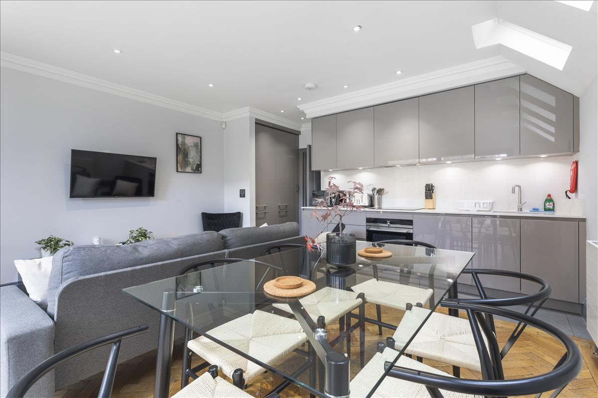 Property Image e8c9e1da-af64-4cb1-84a8-0b6b118c1262