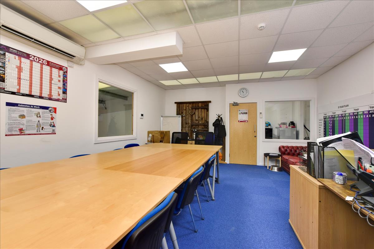 Property Image e8d11b8f-7005-4ecb-b62f-3f7286de2038