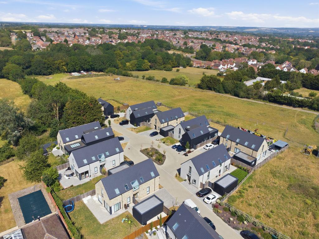 Property Image e8d38180-c3a5-4f47-b7c3-d2669685d031