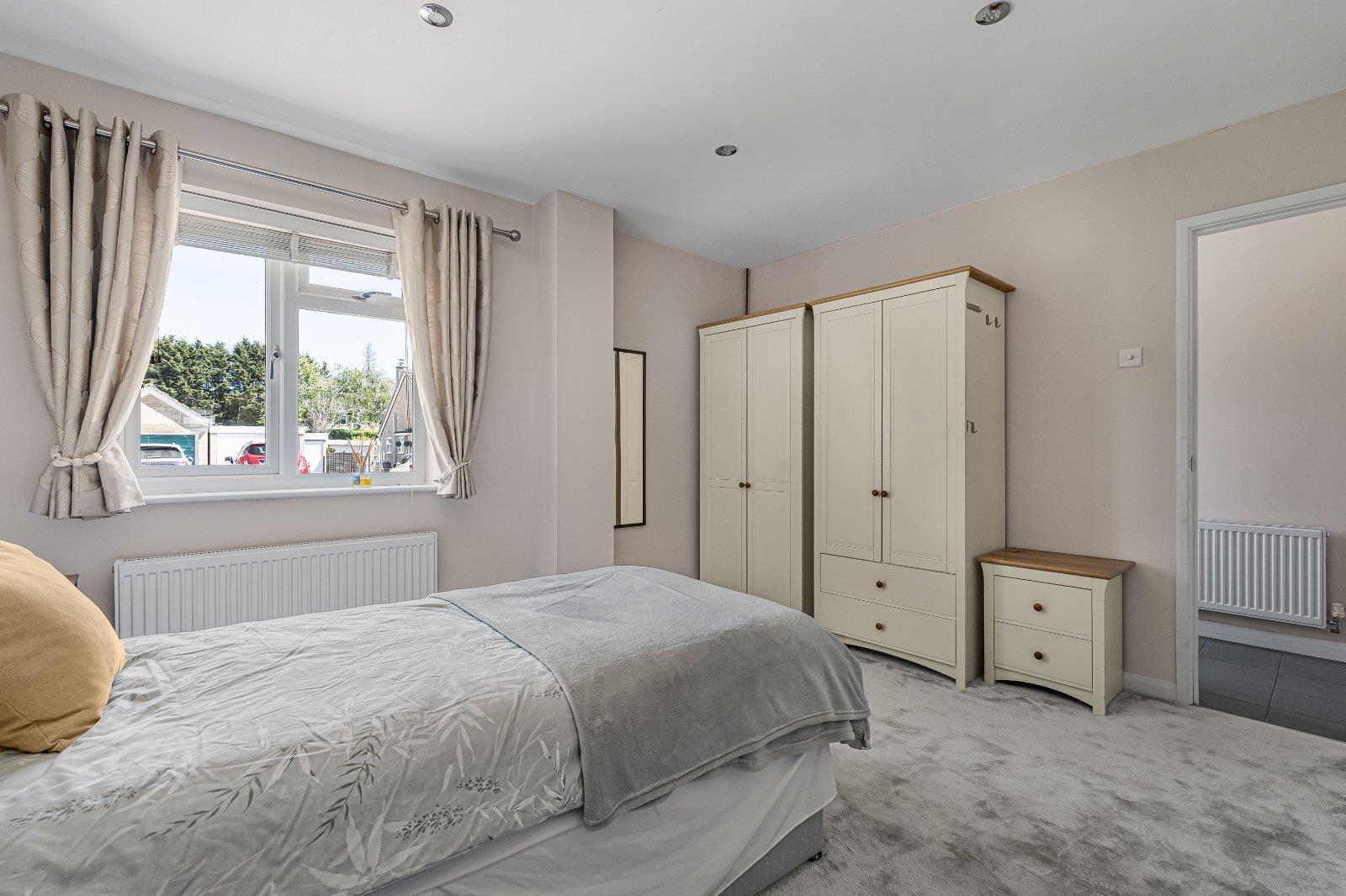Property Image e8e13cc0-cf8e-4192-ac7f-2846fa511ec0