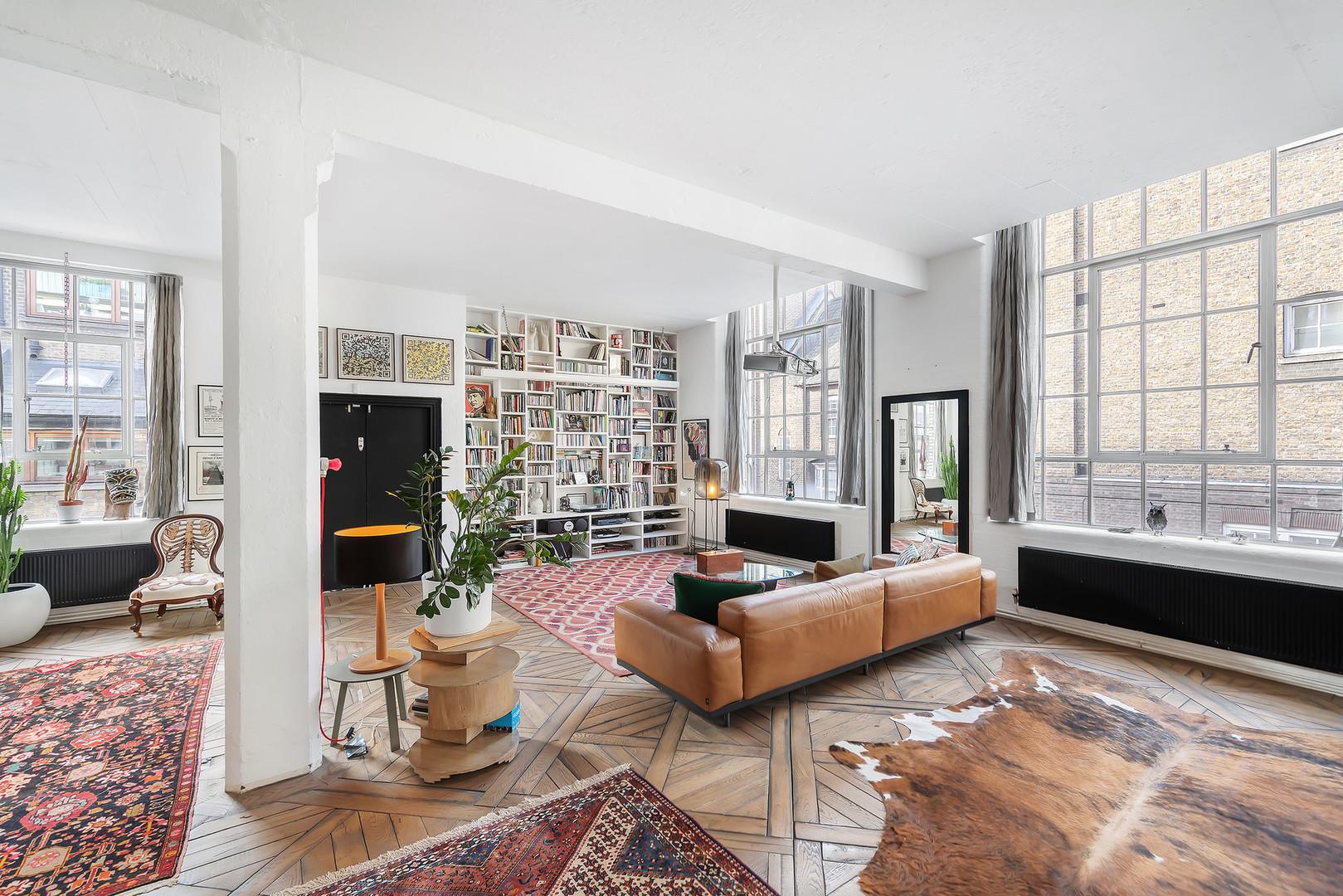 Two bedroom two bathroom 1600 square foot warehouse apartment for let in shoreditch ec2a