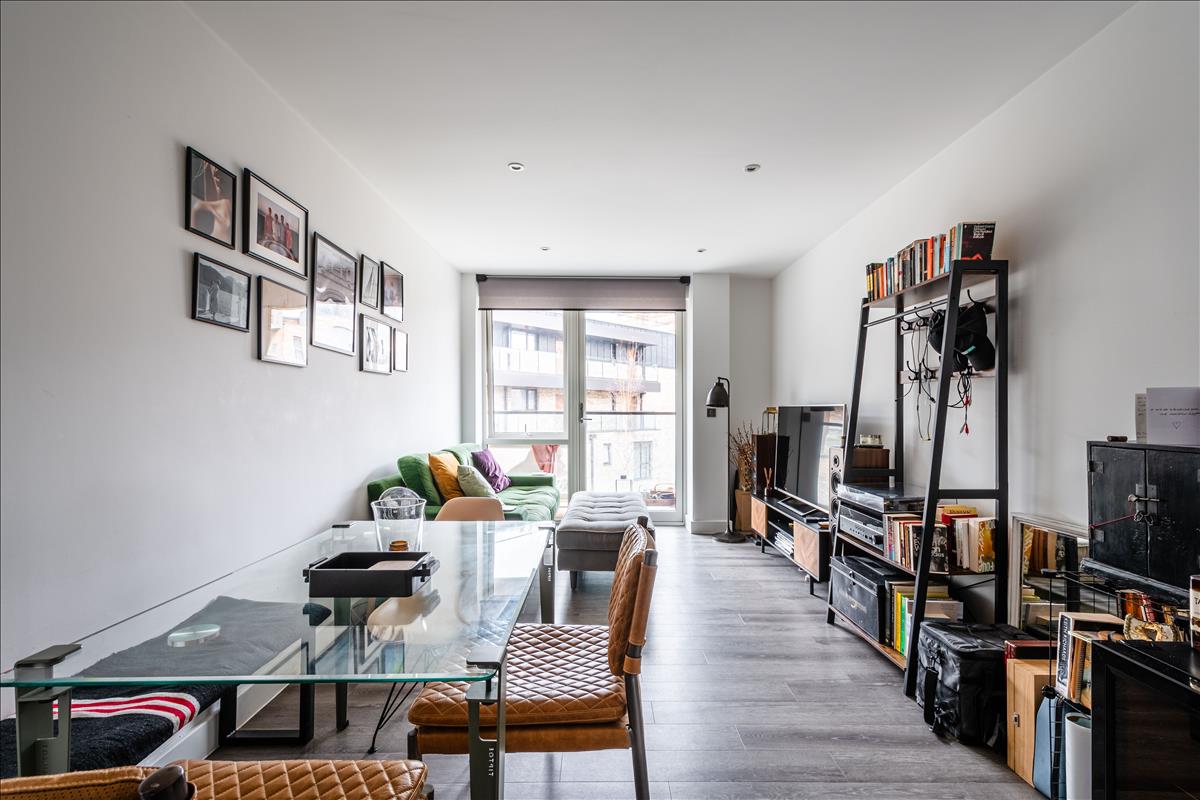 Property Image e9001b8a-ebc8-4388-88b6-6b9b2203872b