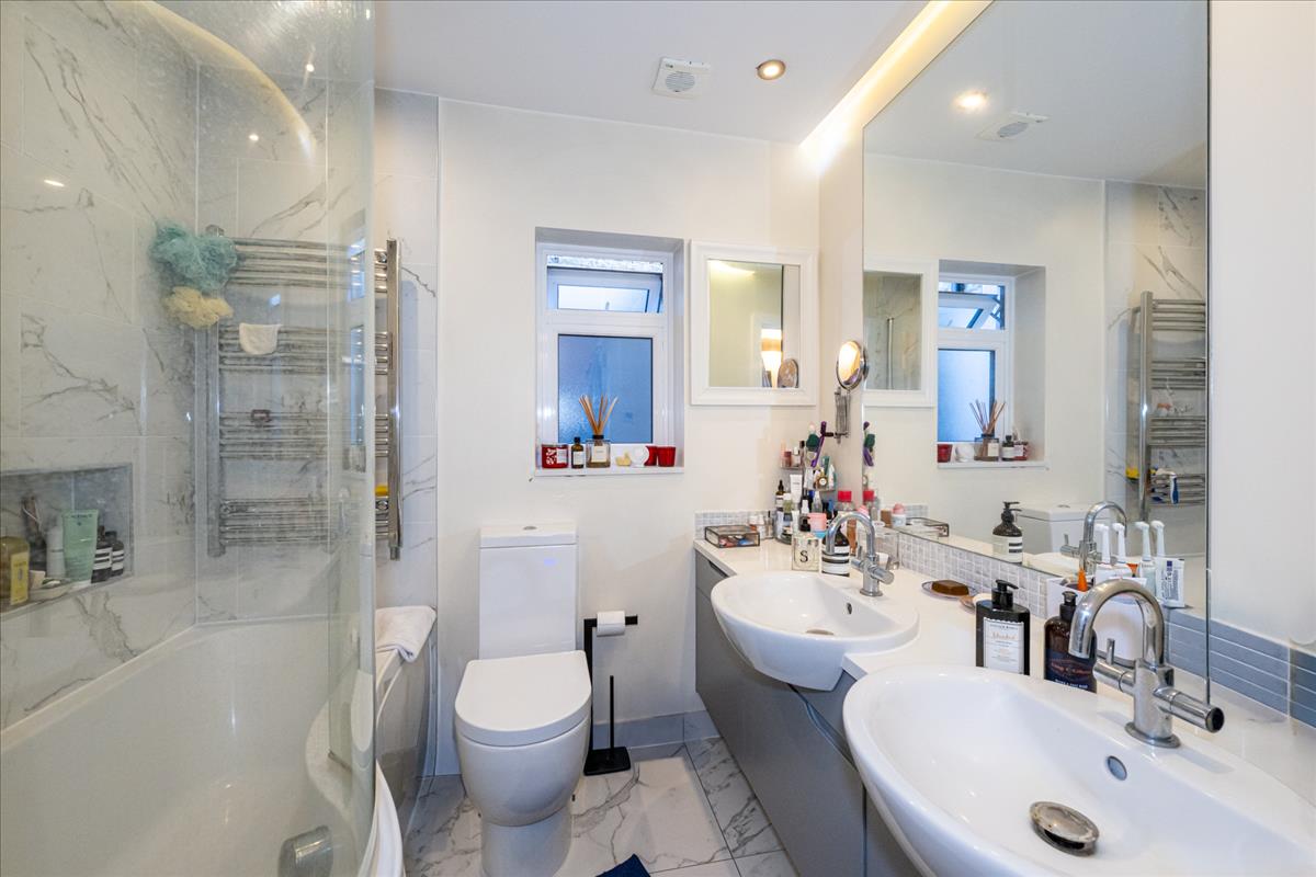 Property Image e9002e0b-c601-47ab-9856-acc96dd257bf